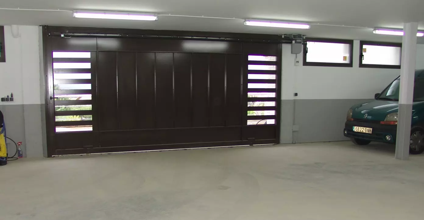 puerta garaje corredera Puertas correderas garaje Cuenca